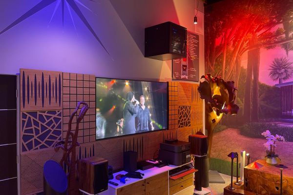 TV and speakers with Ketra lighting